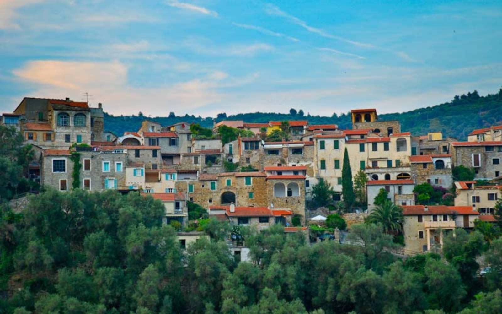 Image from workshop: Iyengar Yoga Retreat with Pixie Lillas in Dolcedo, Italy