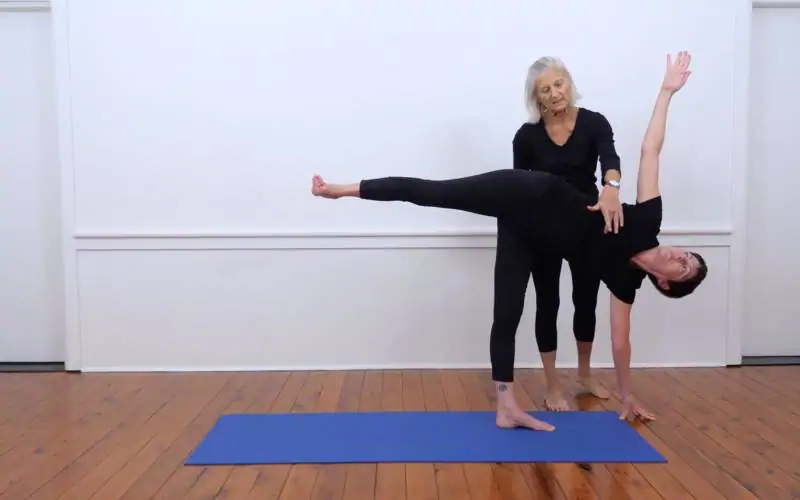 How to do Revolved Half Moon Pose - DoYou