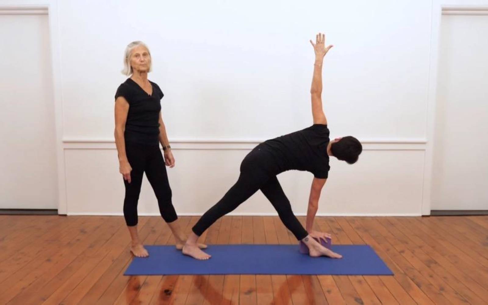 Online Iyengar yoga videos | Standing pose sequence to develop your foundations
