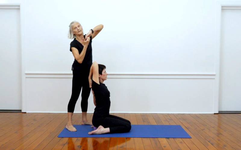 Iyengar yoga video thumbnail: Sequence to alleviate stiffness in the neck and upper back