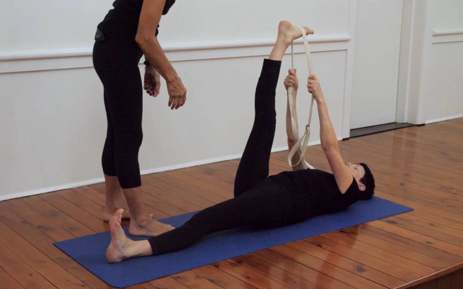 Online Iyengar yoga videos | Daily sequence for miscellaneous hip and groin opening poses