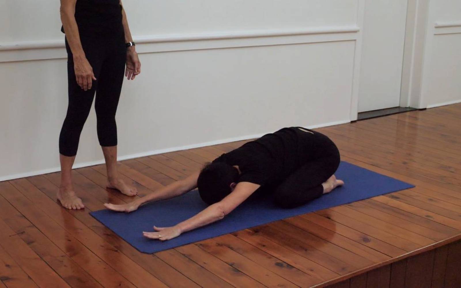 Online Iyengar yoga videos | Daily sequence for miscellaneous hip and groin opening poses