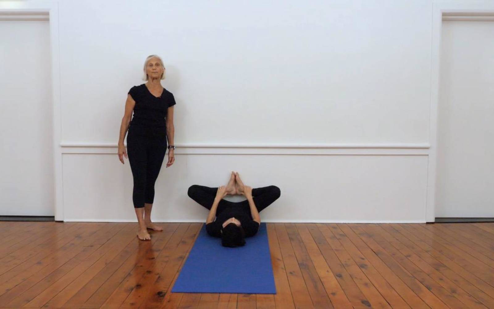 Online Iyengar yoga videos | Daily sequence for miscellaneous hip and groin opening poses