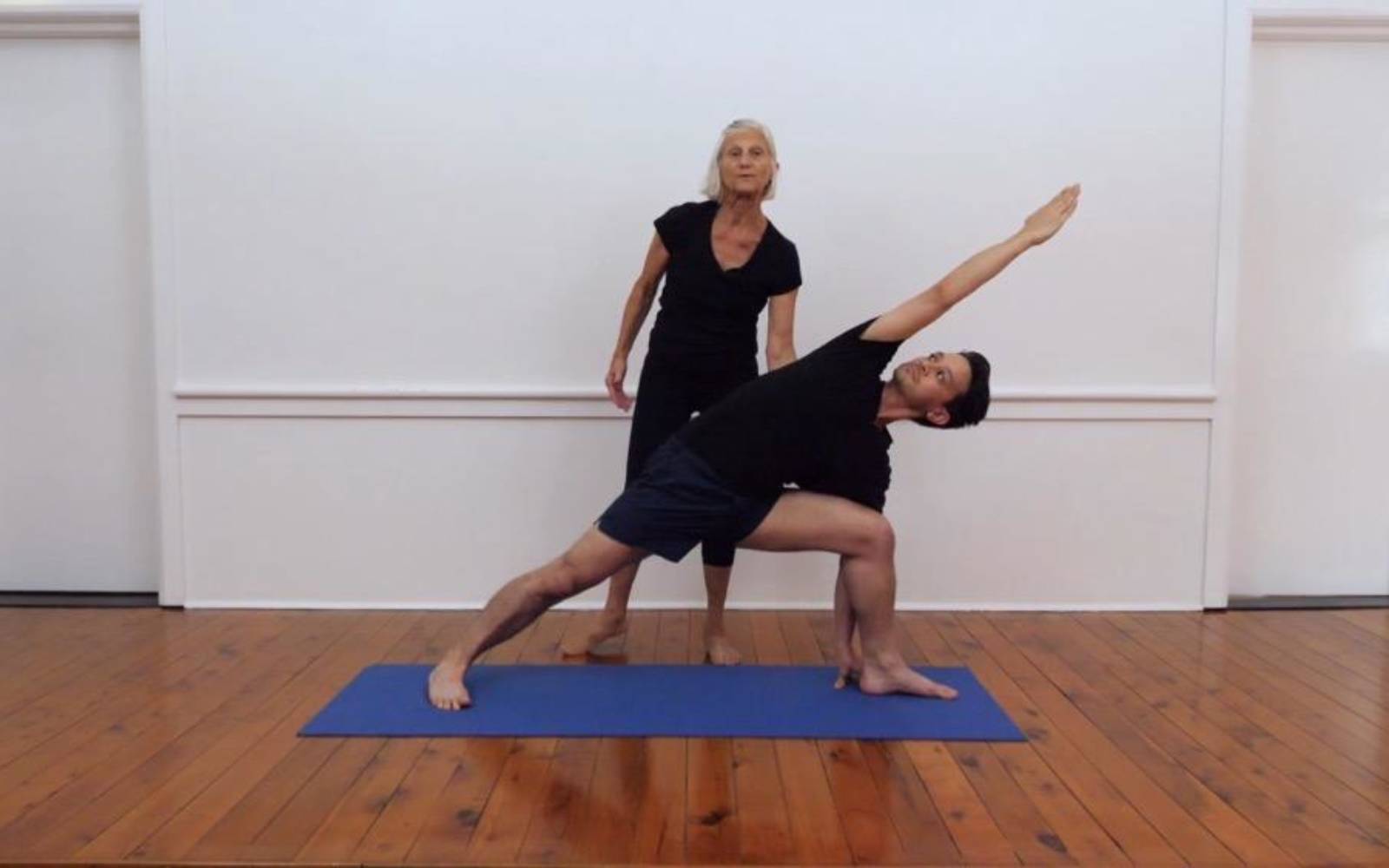 Partner Up For Yoga Pair Poses! - Yogamoo™