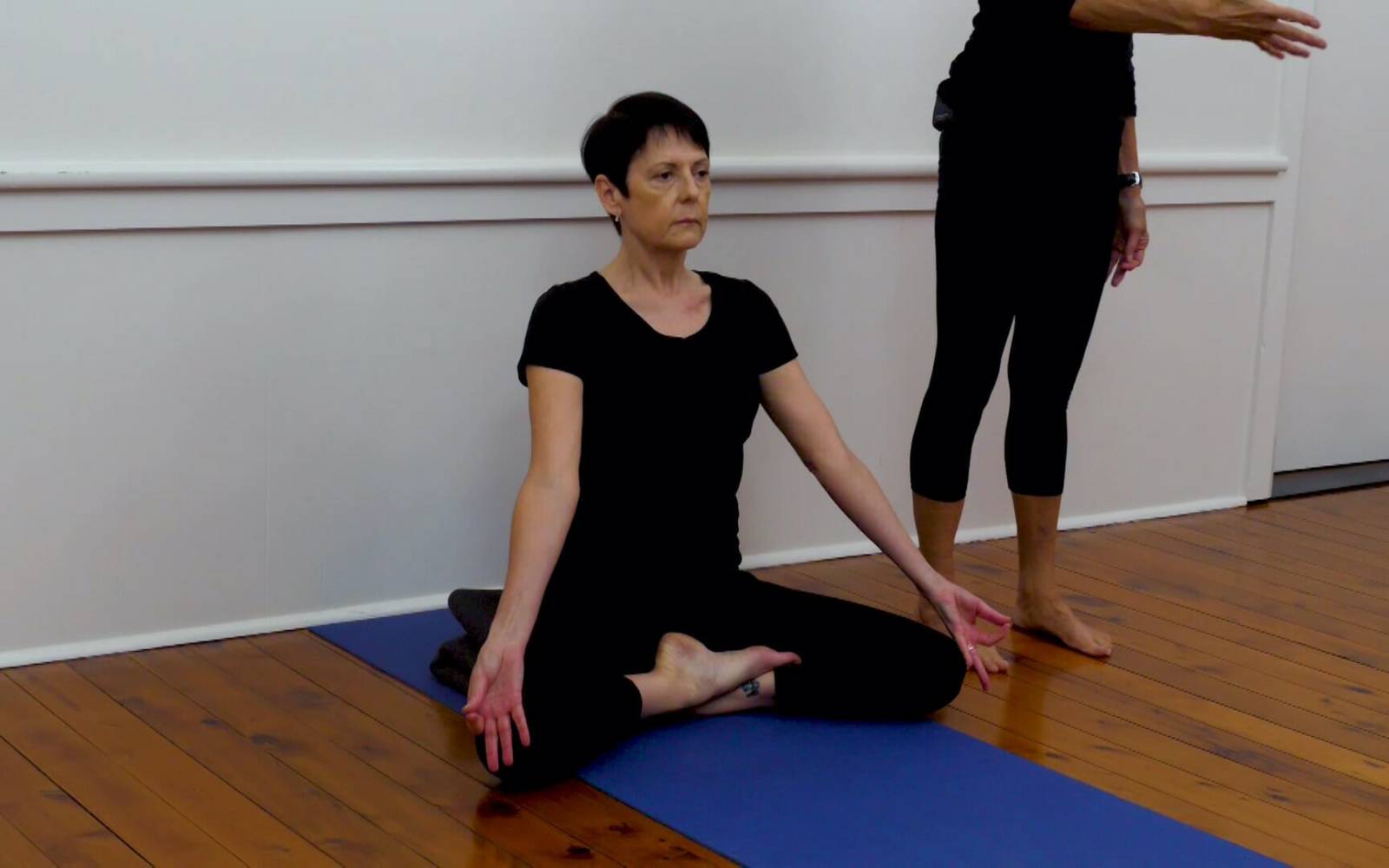 Online Iyengar yoga videos | Adapting your class practice for stiff hips