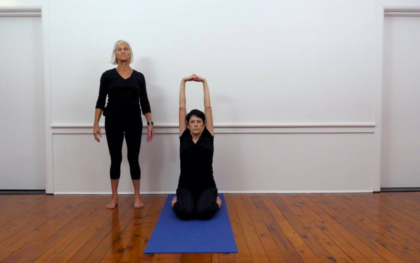 Online Iyengar yoga videos | Adapting your class practice for stiff hips