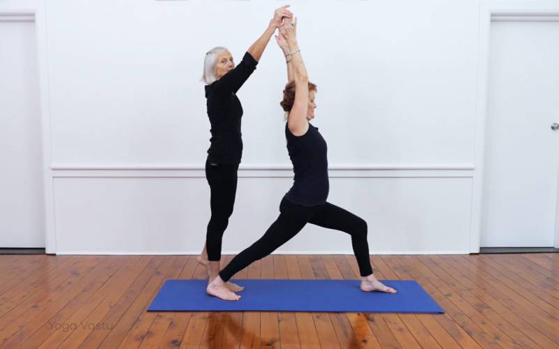 Virabhadrasana I pose