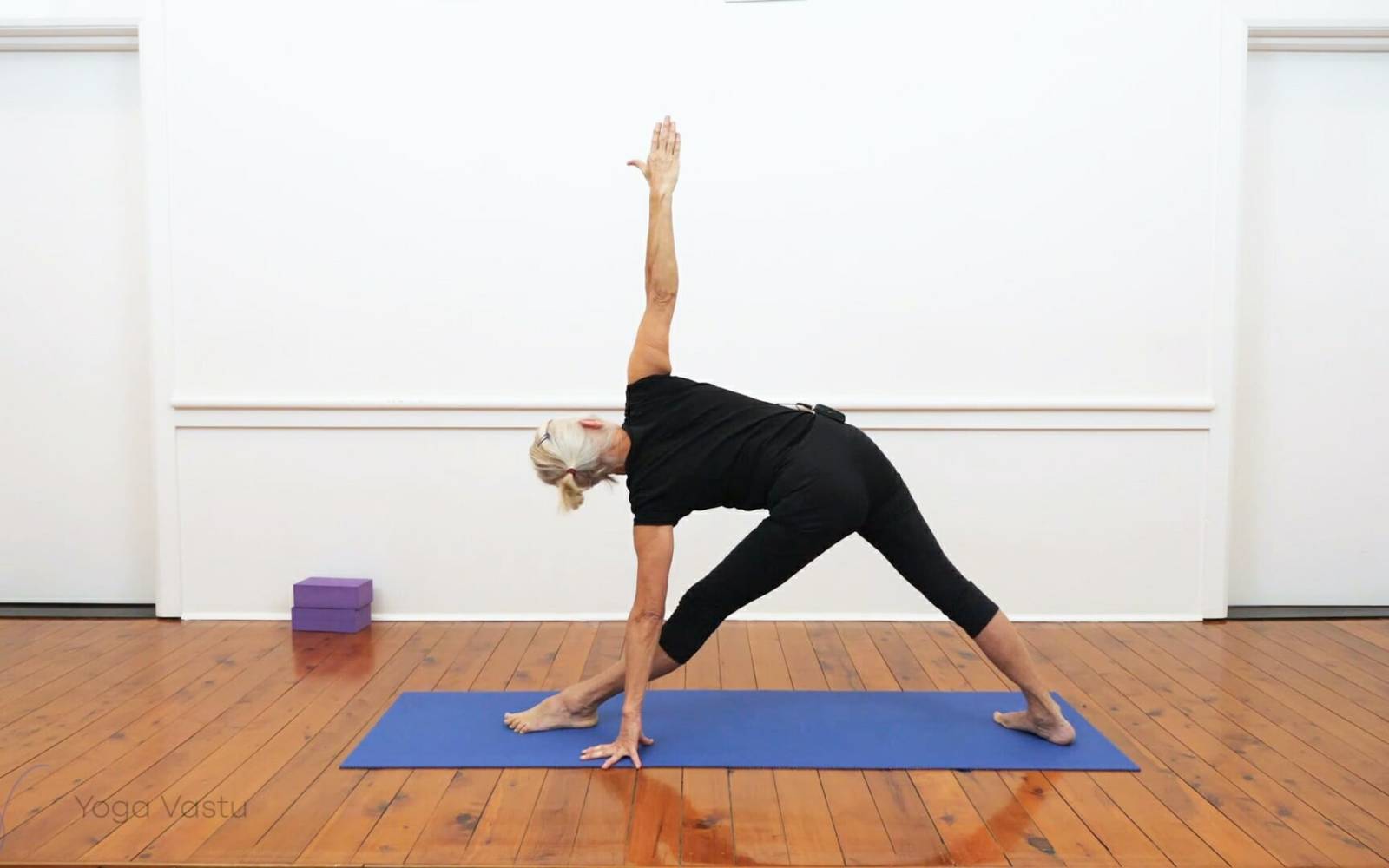 Utthita Trikonasana Iyengar