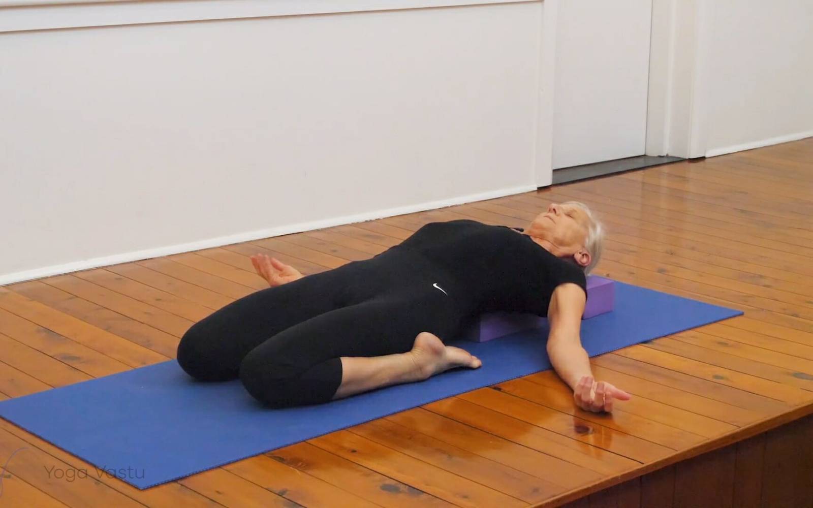 Online Iyengar yoga videos | Iyengar sequence to energise the body and mind