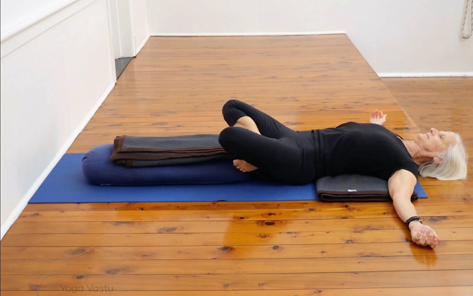 Online Iyengar yoga videos | Immune support and nerve calming sequence