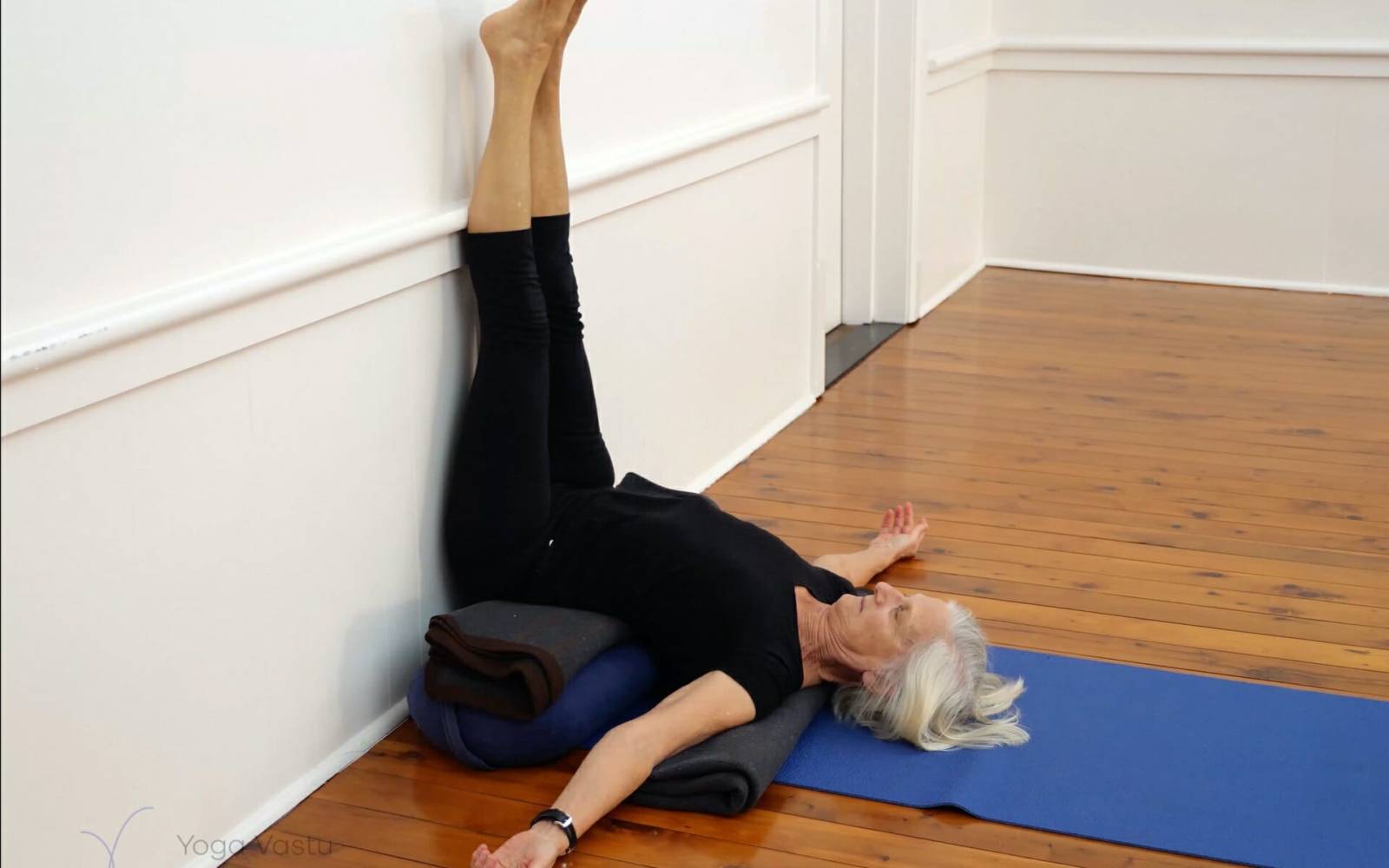 Online Iyengar yoga videos | Immune support and nerve calming sequence
