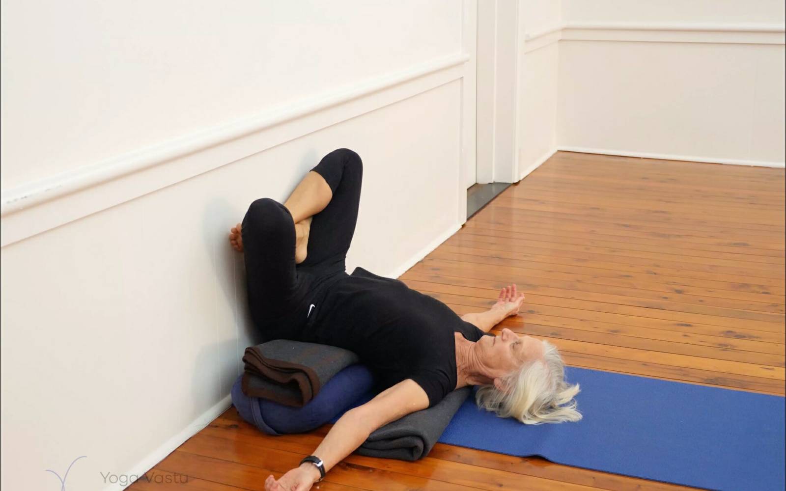 Online Iyengar yoga videos | Immune support and nerve calming sequence