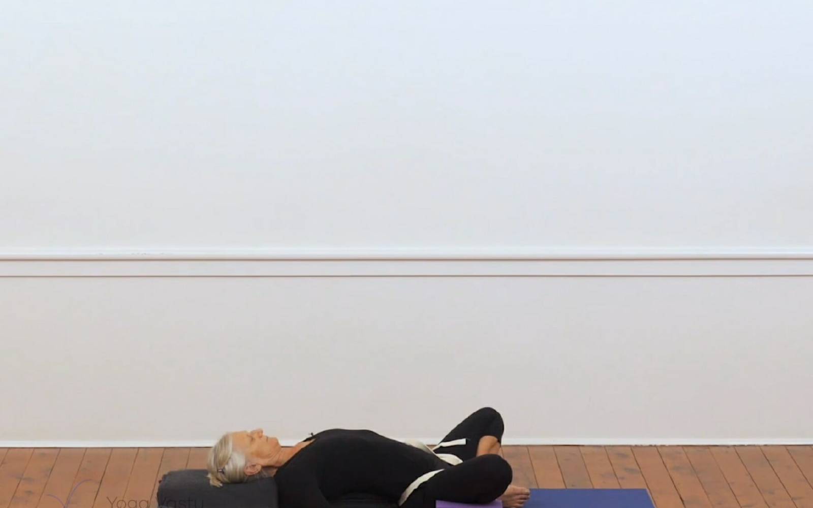 Online Iyengar yoga videos | Backbends for general level students (207)