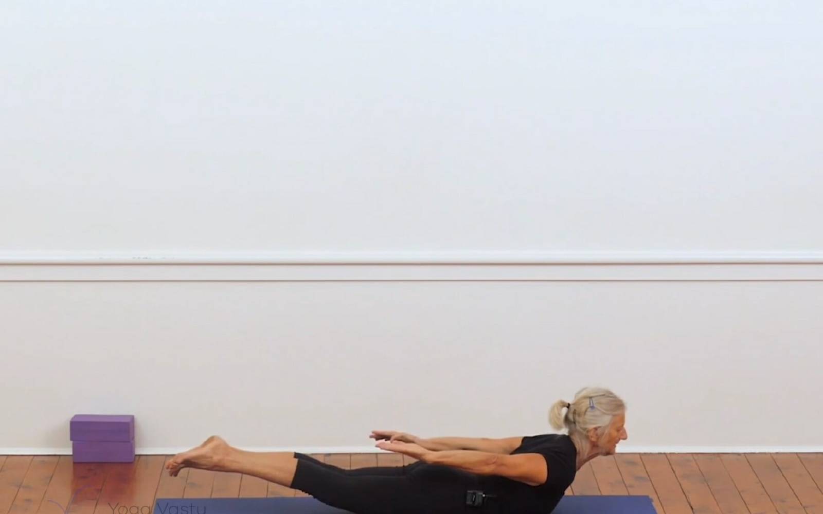 Online Iyengar yoga videos | Backbends for general level students (207)
