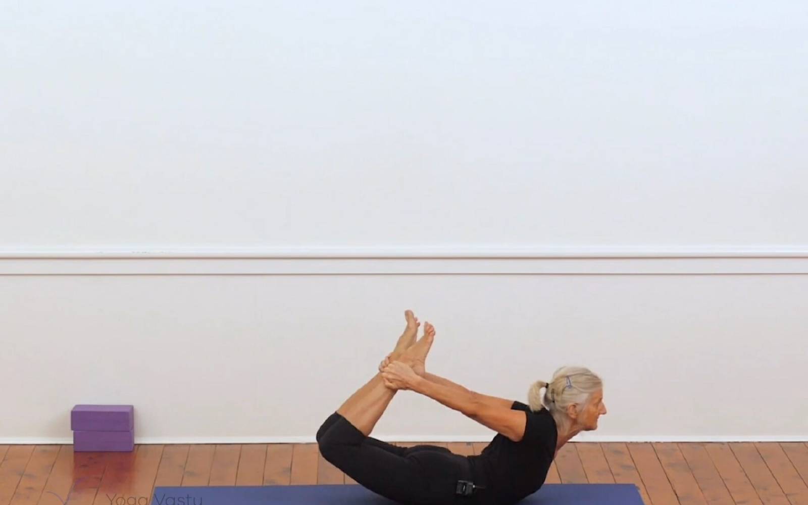 Online Iyengar yoga videos | Backbends for general level students (207)
