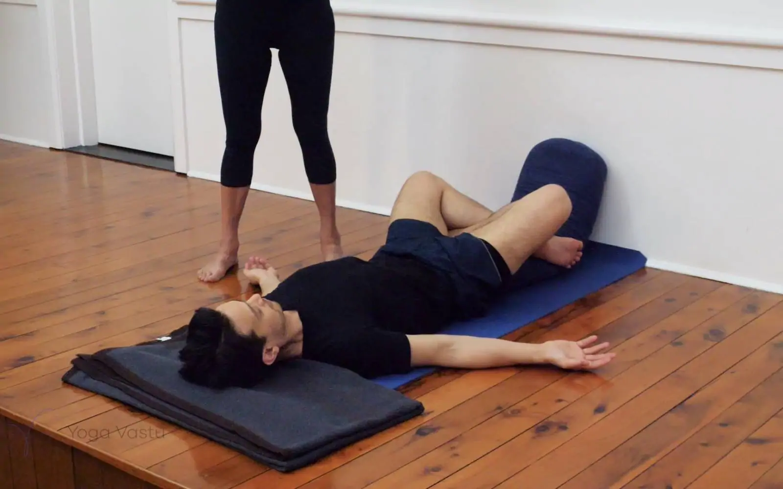 Online Iyengar yoga videos | Iyengar yoga for beginners class 1