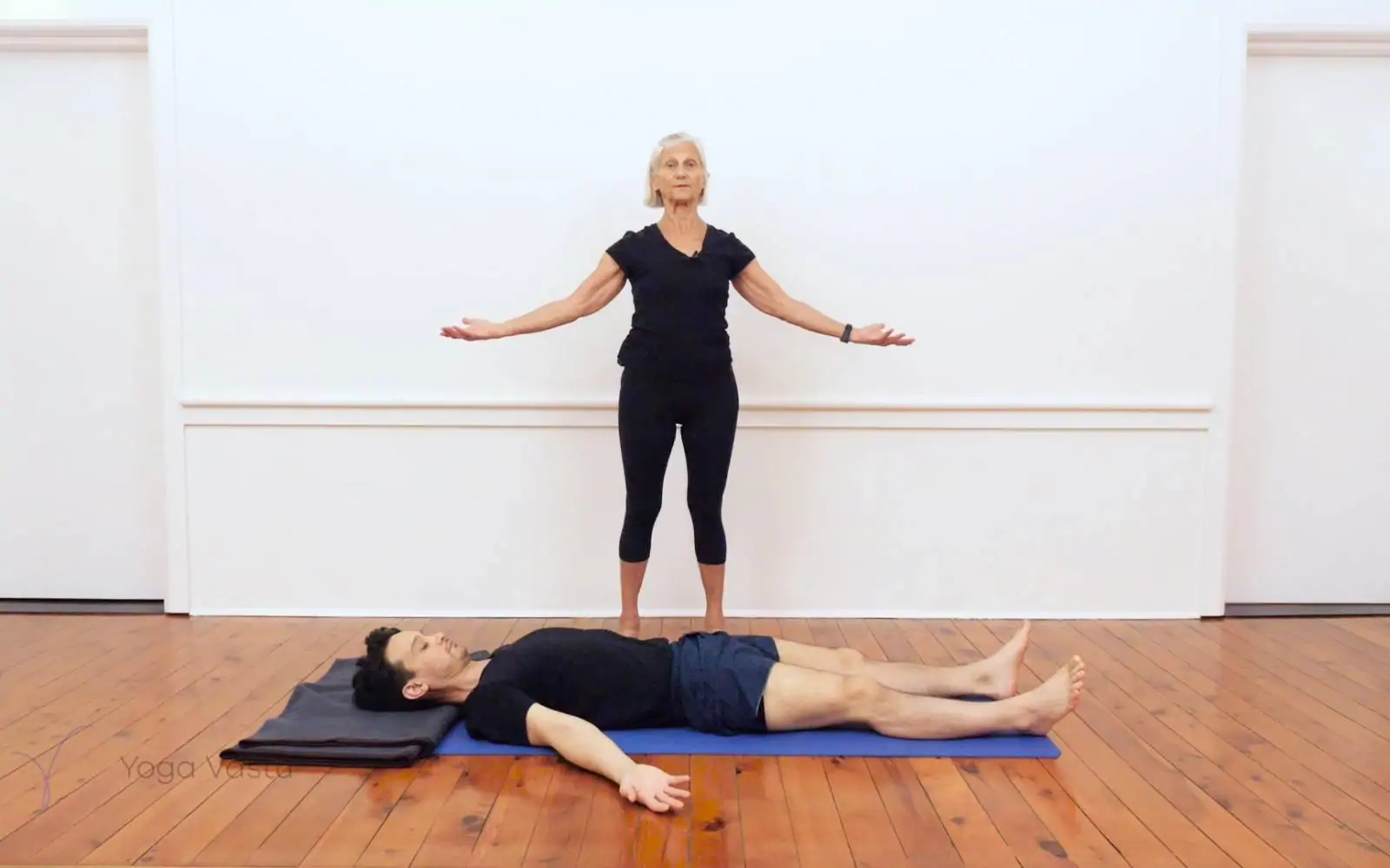 Online Iyengar yoga videos | Iyengar yoga for beginners class 1