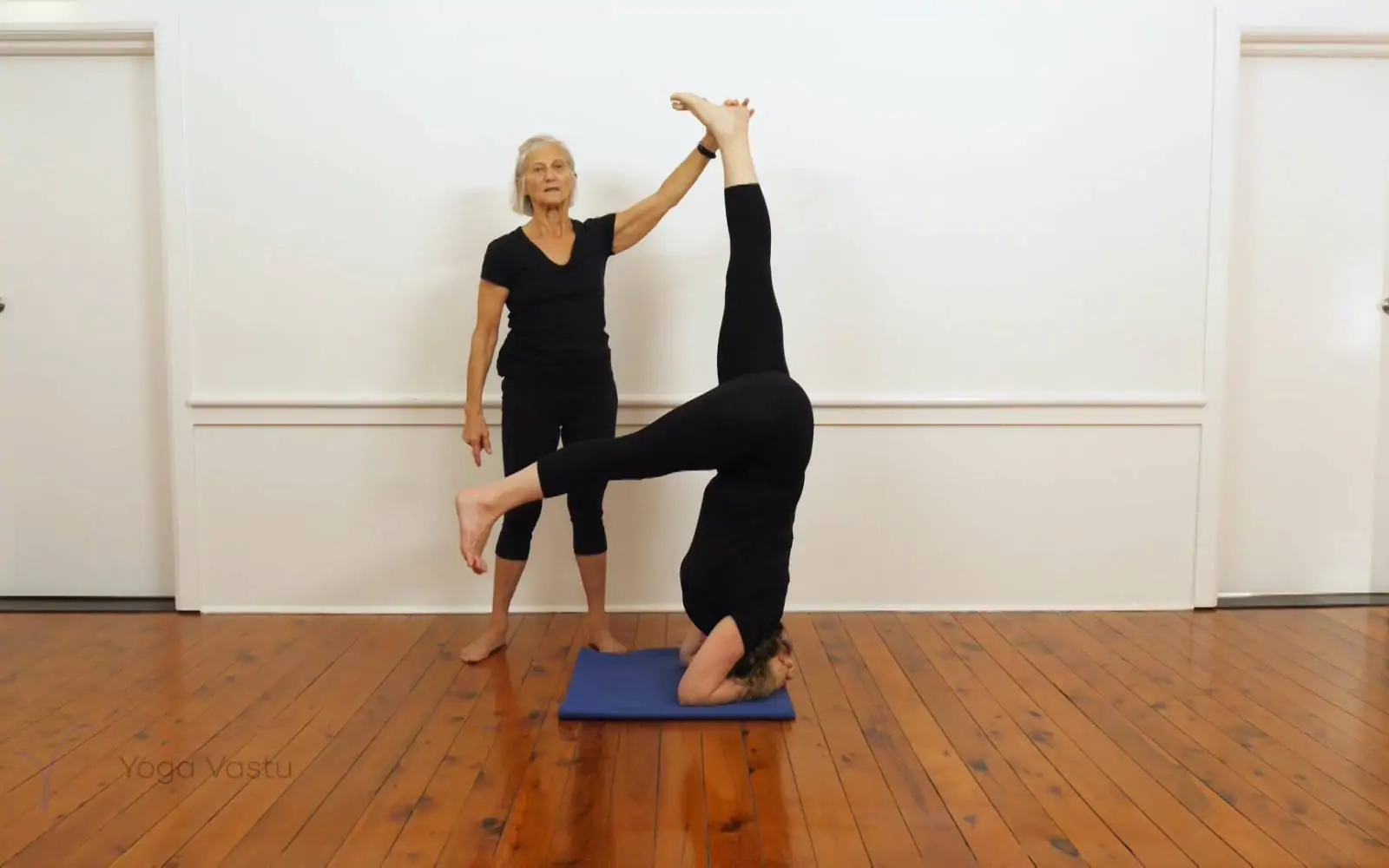 How to Do the Headstand Pose in Yoga Without Kicking Your Way Up | SELF