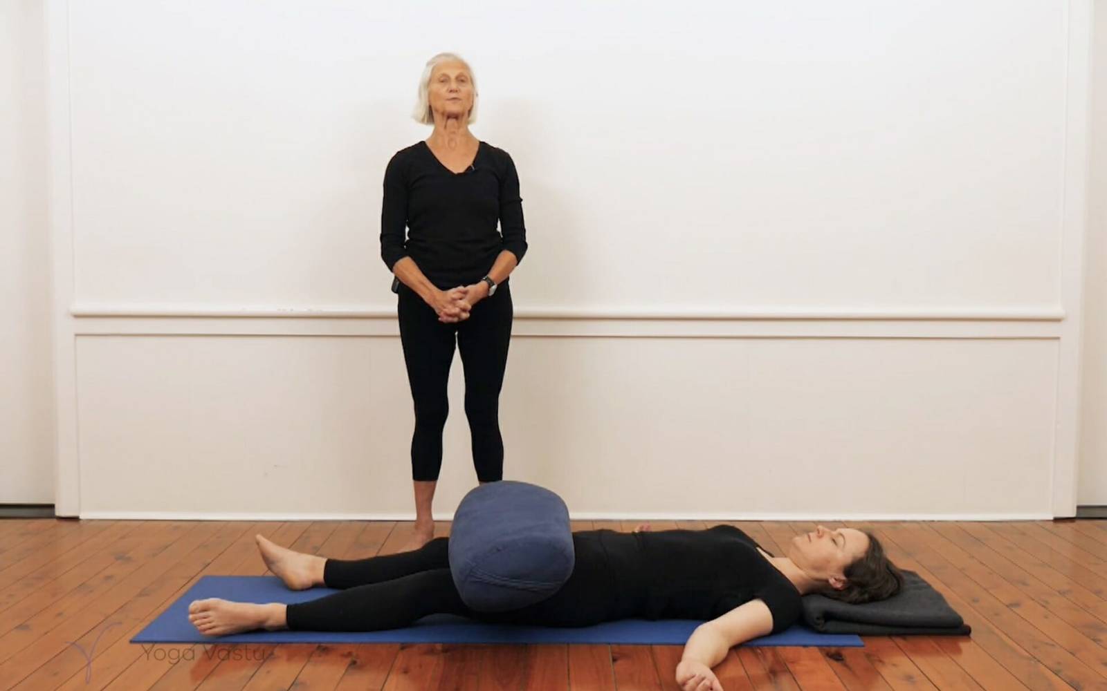 Online Iyengar yoga videos | Restorative and Pranayama for Advanced Students