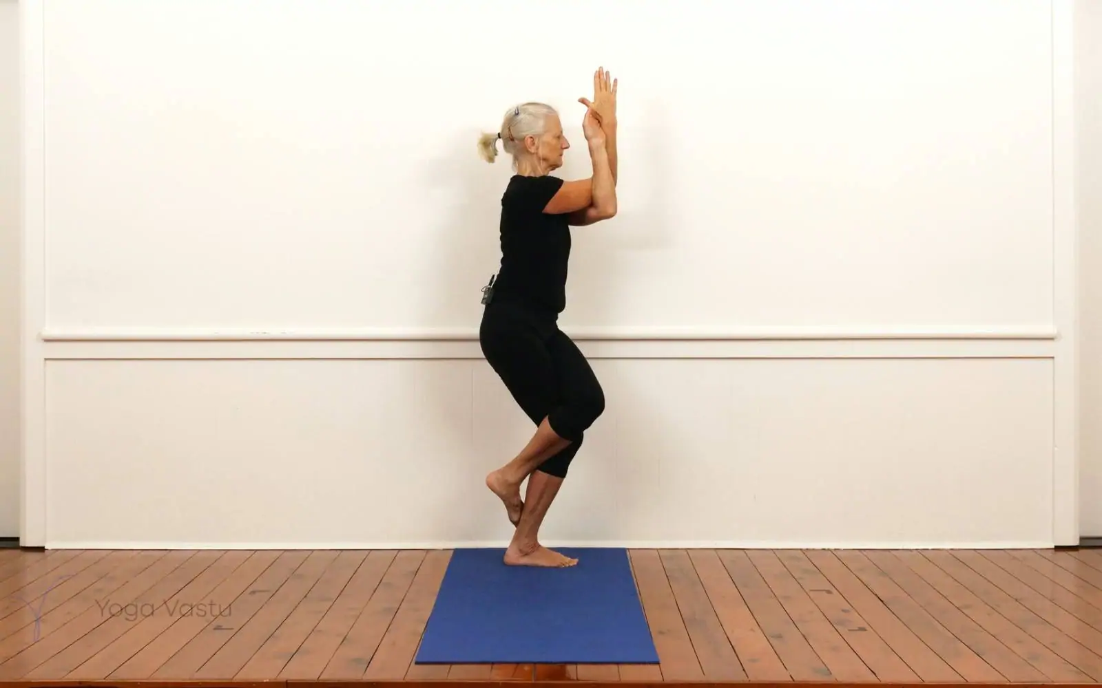 Garudasana 1 – Eagle pose variation - YOGEA | Innovative Yoga