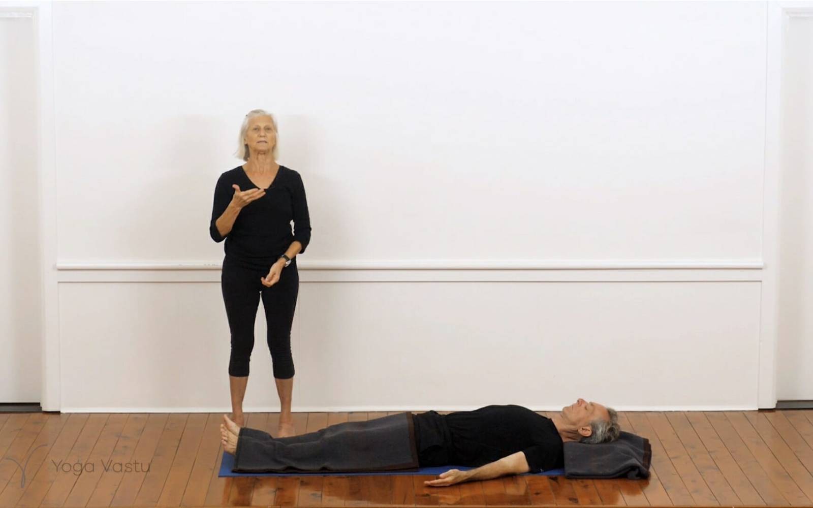 Online Iyengar yoga videos | Iyengar yoga for beginners class 4