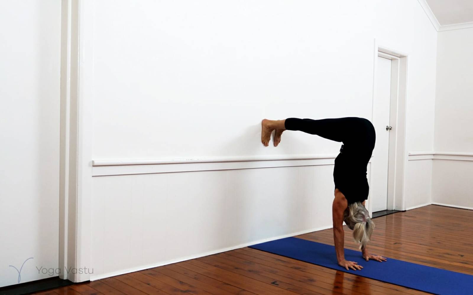 Online Iyengar yoga videos | Building your Inversions