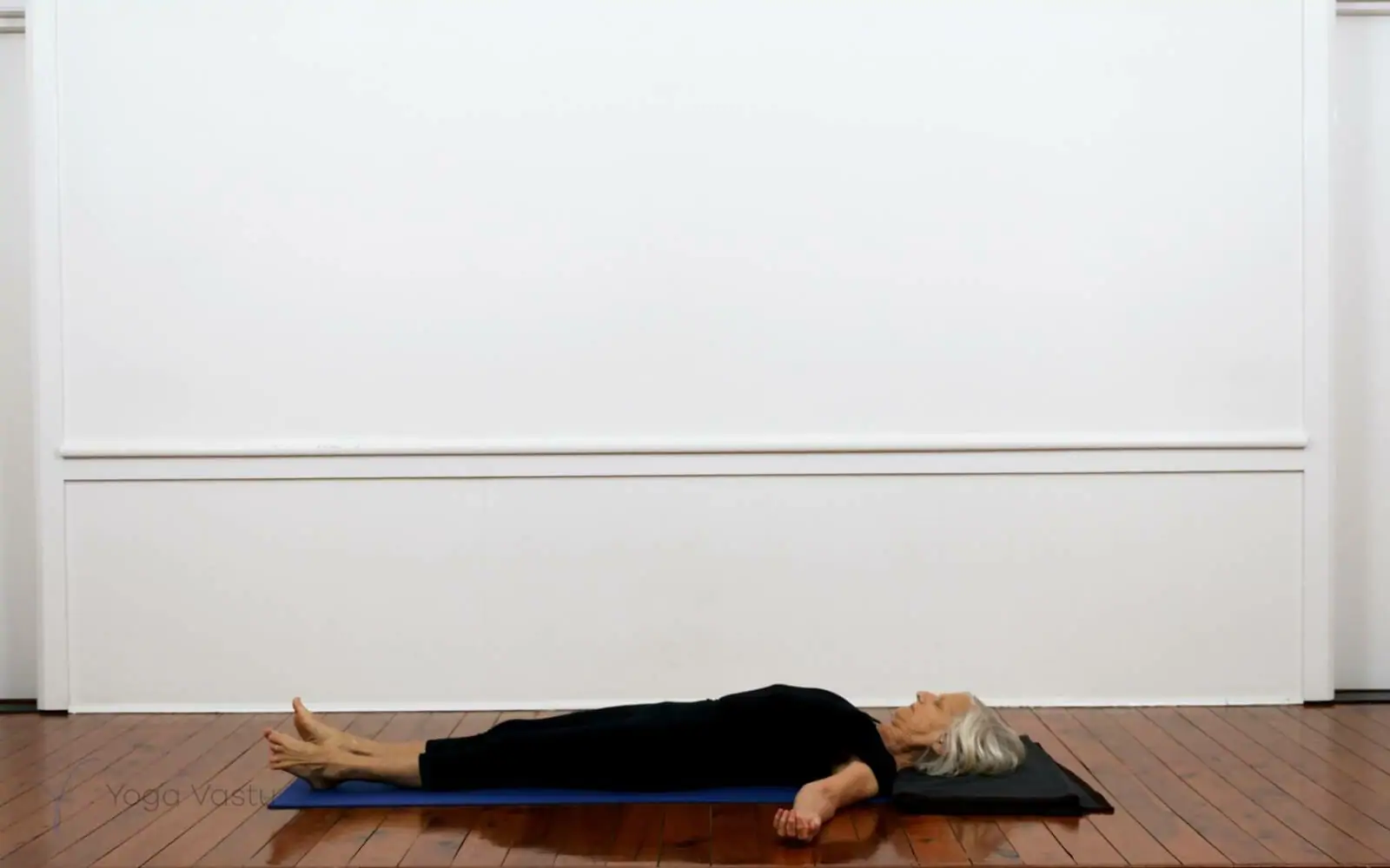 Online Iyengar yoga videos | Building your Inversions