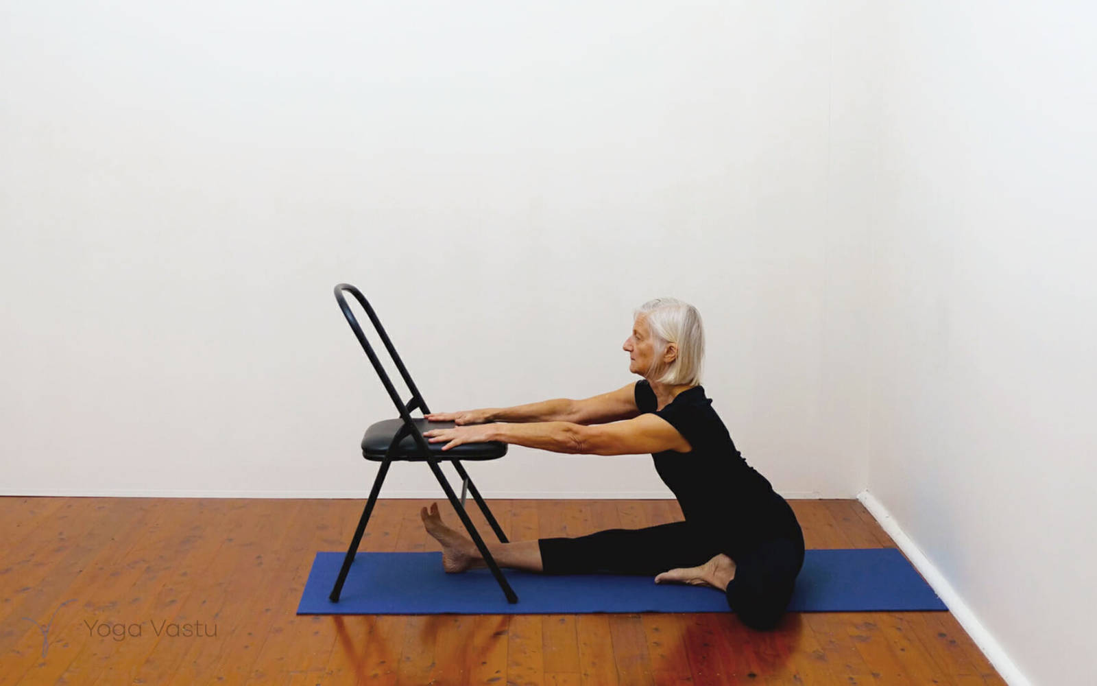 Online Iyengar yoga videos | Building strength and flexibility with support