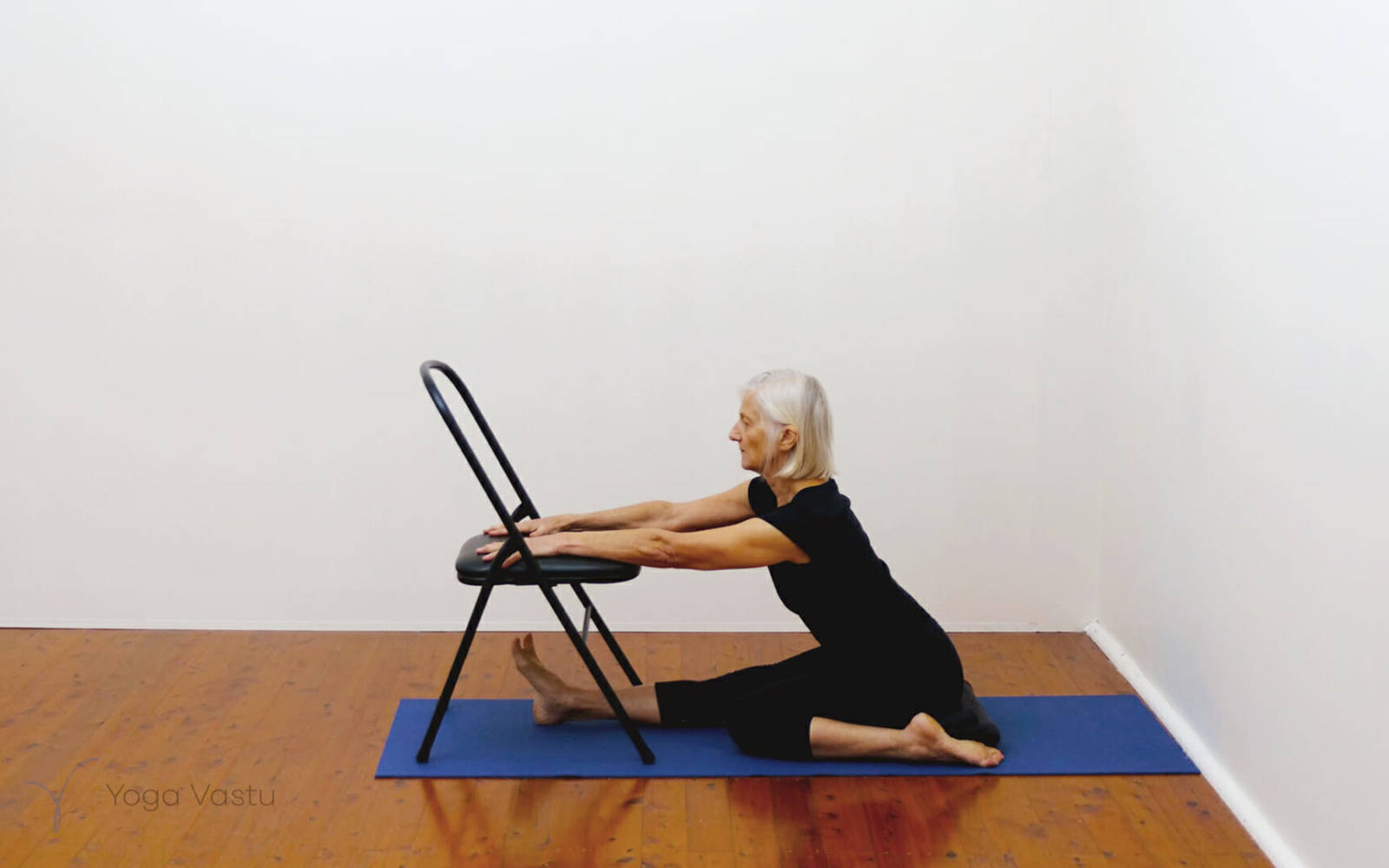Online Iyengar yoga videos | Building strength and flexibility with support