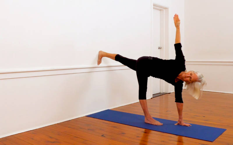 Parivritta Ardha Chandrasana pose
