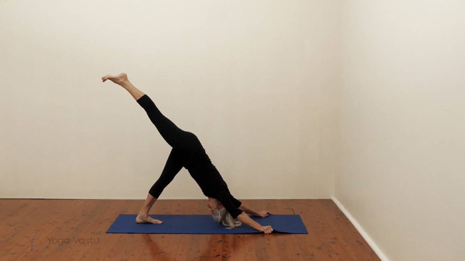 A short session focusing on hips and abdominals.