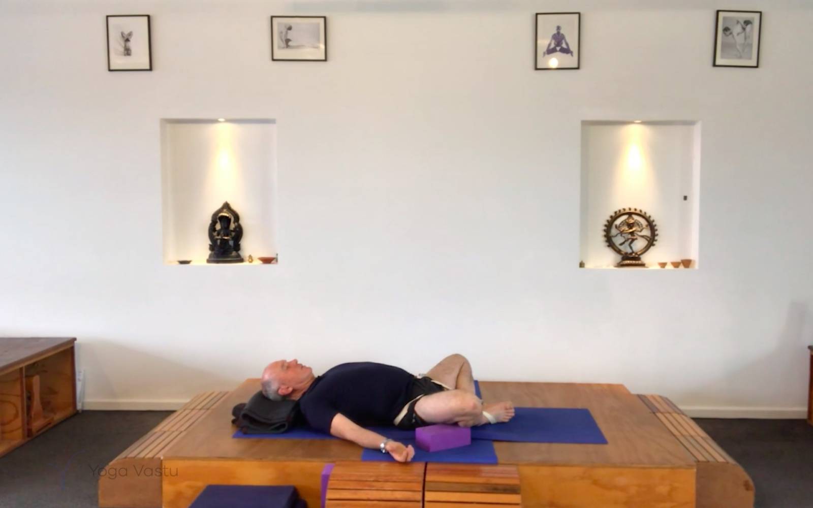 Online Iyengar yoga videos | Action and Observation in Yoga