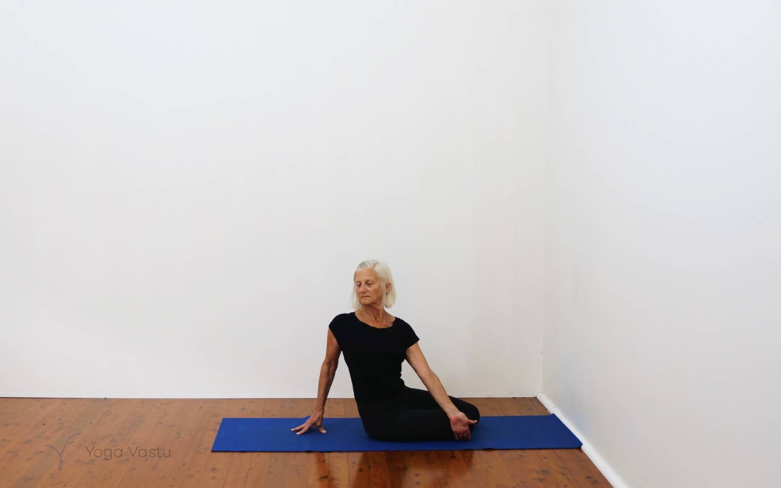 Online Iyengar yoga videos | Forward bends with emphasis on hips and hamstrings