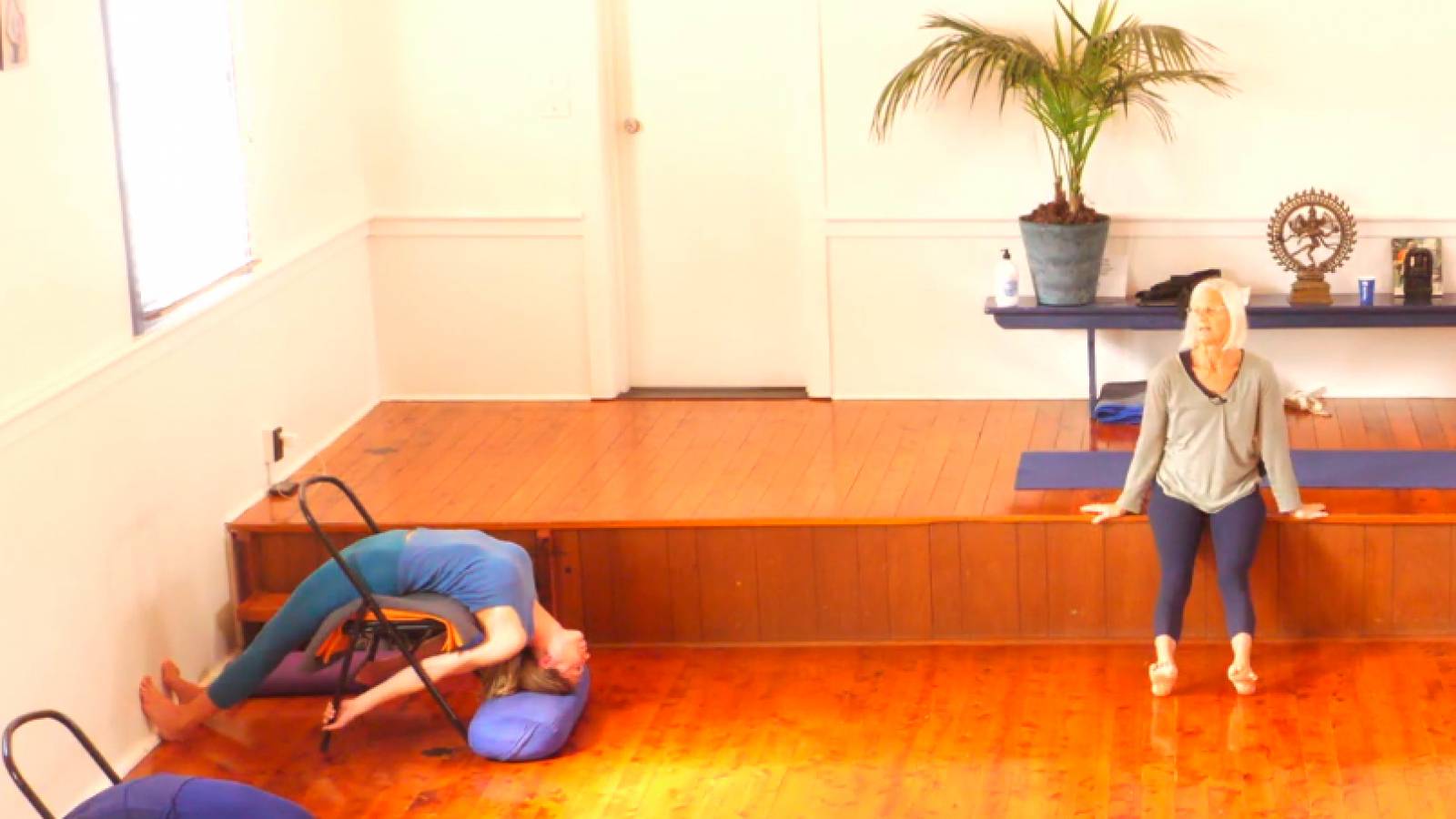 Wednesday Advanced Term 2 (Restorative and Pranayama)