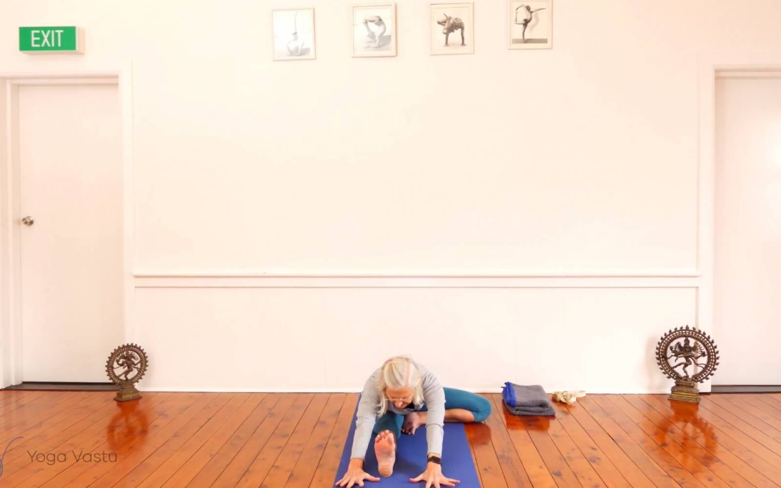 Online Iyengar yoga videos | Forward Bends with a Focus on the Inner Groin (Advanced)