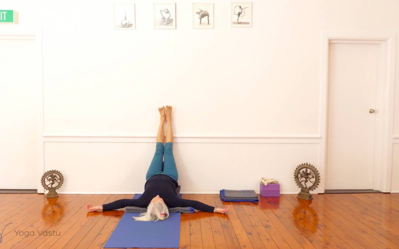 Online Iyengar yoga videos | Restorative and Pranayama with Different Support Configurations (Advanced)