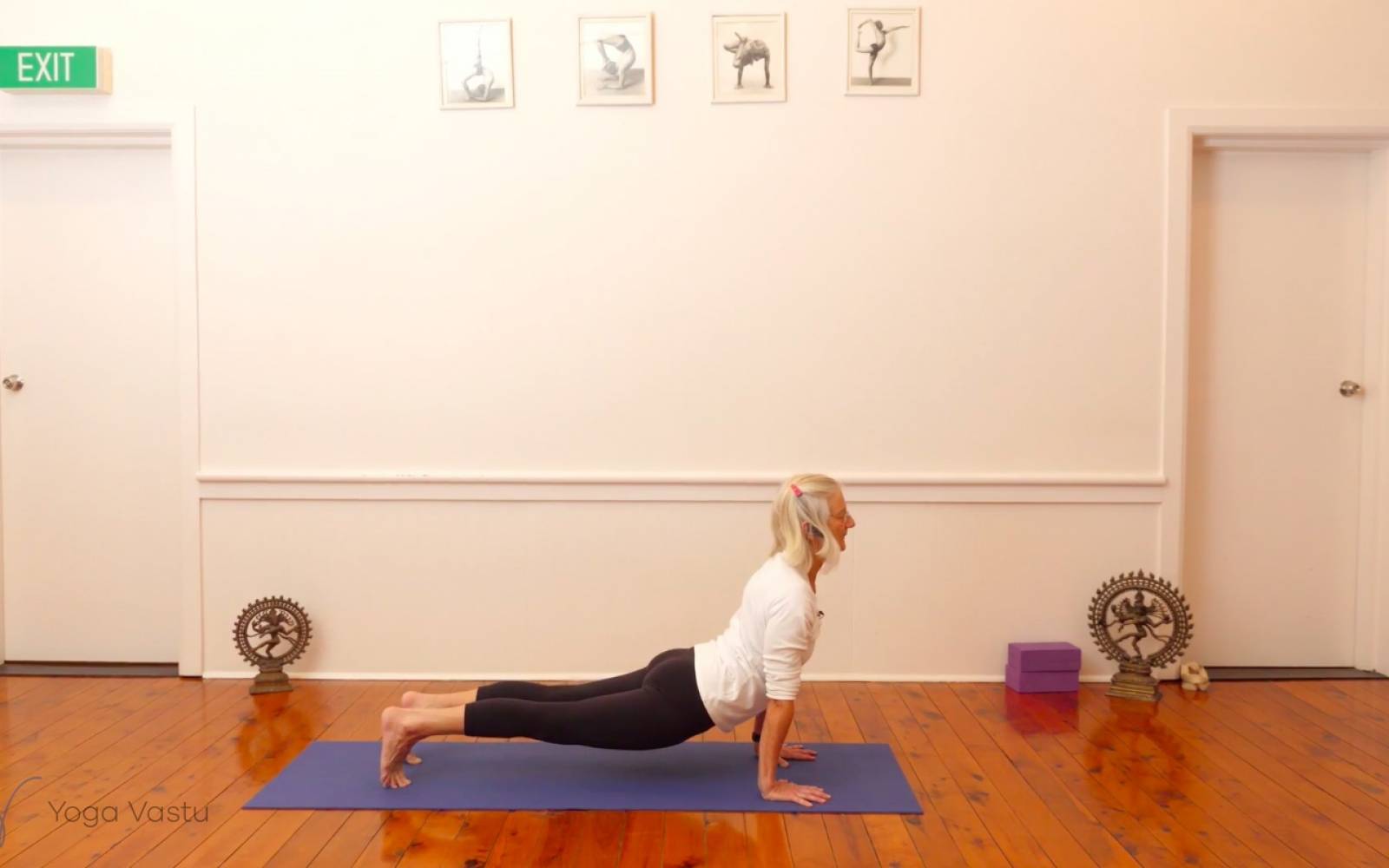 Bali Yoga. Caucasian Woman Practicing Chakrasana or Urdhva Dhanurasana,  Full Wheel Pose Stock Image - Image of practice, beach: 215390795