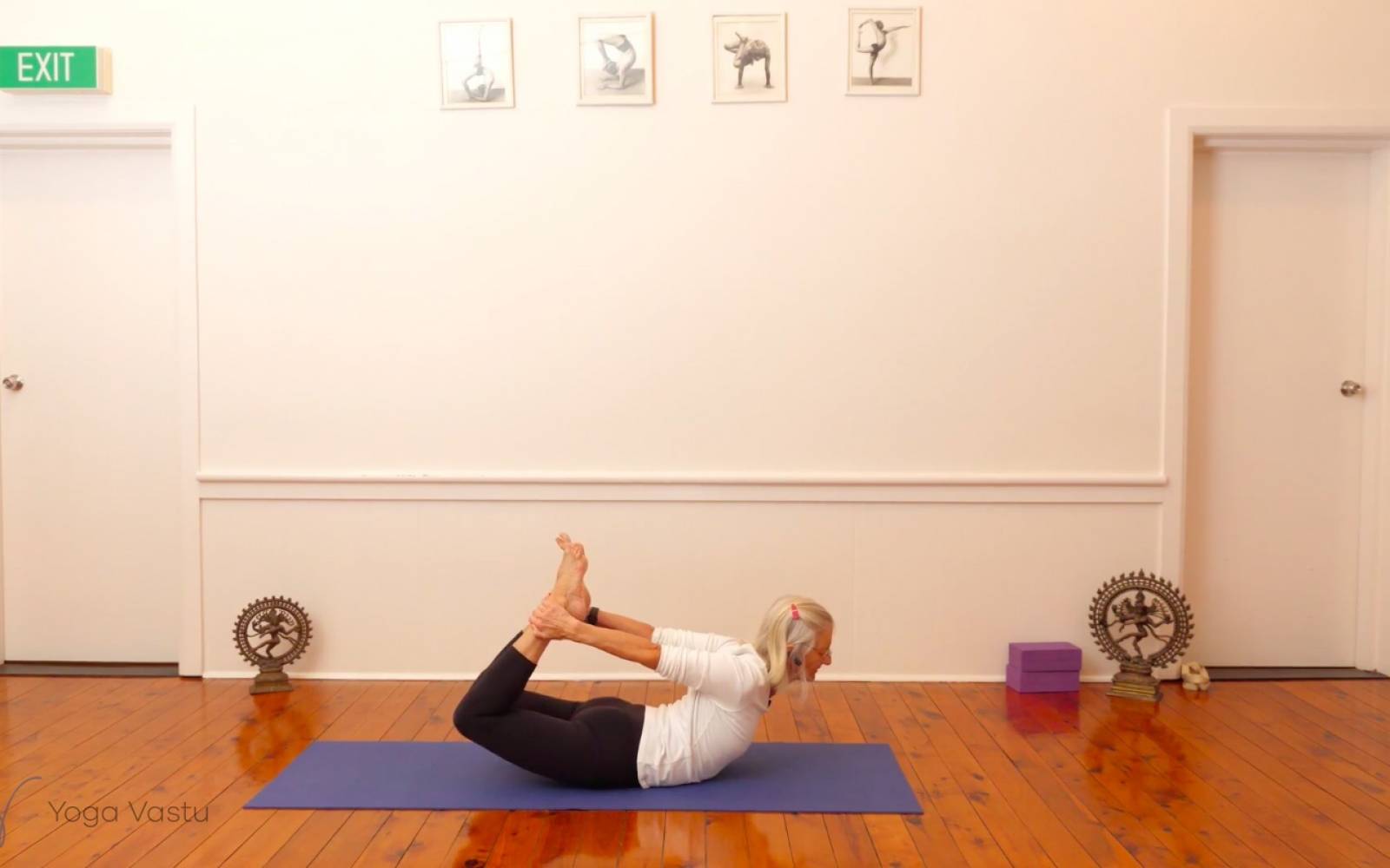 Online Iyengar yoga videos | Backbends: Ustrasana and Urdhva Dhanurasana (Level 1/2)
