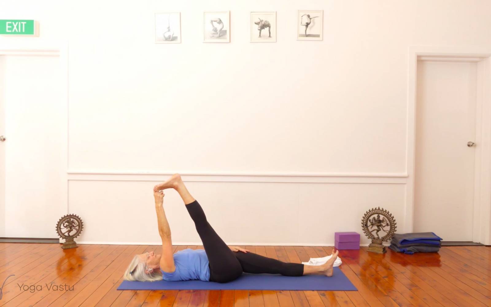 Iyengar Yoga—Slow Stretch