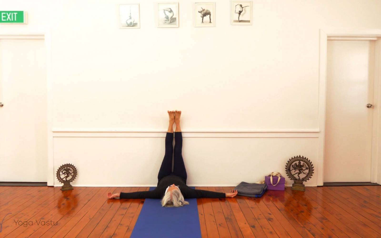 21StartsABHI-Day 21: 3 Minute Yoga With Props Easily Found At Home - ACTIV  LIVING COMMUNITY
