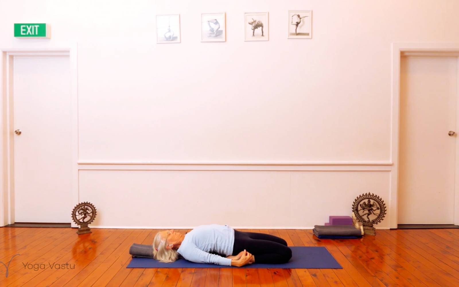 Online Iyengar yoga videos | Getting Deeper into Backbends with Props (Level 1/2)