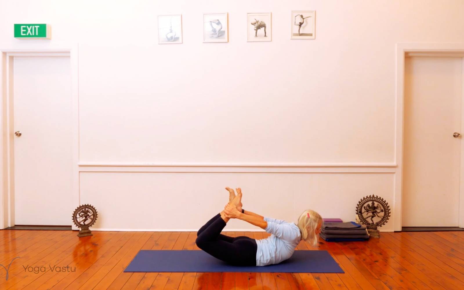 Online Iyengar yoga videos | Getting Deeper into Backbends with Props (Level 1/2)