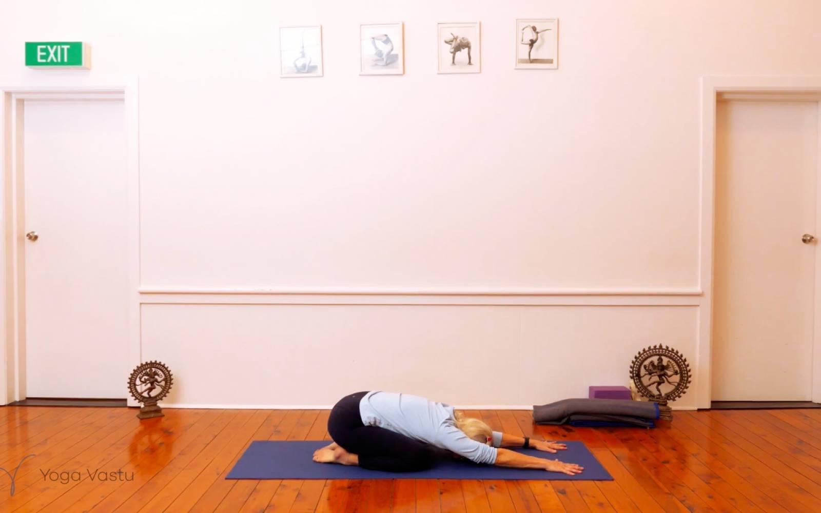 Online Iyengar yoga videos | Getting Deeper into Backbends with Props (Level 1/2)
