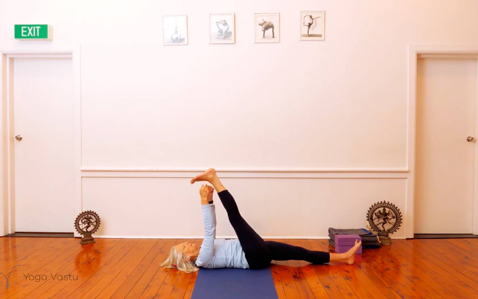 Online Iyengar yoga videos | Getting Deeper into Backbends with Props (Level 1/2)