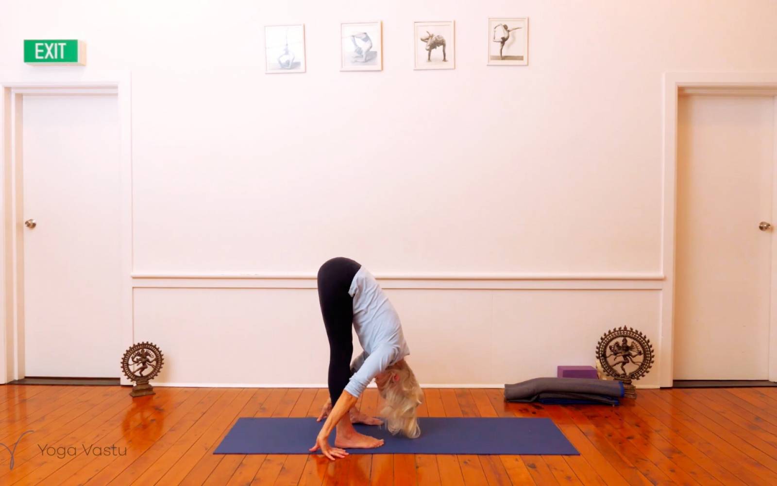 Online Iyengar yoga videos | Getting Deeper into Backbends with Props (Level 1/2)