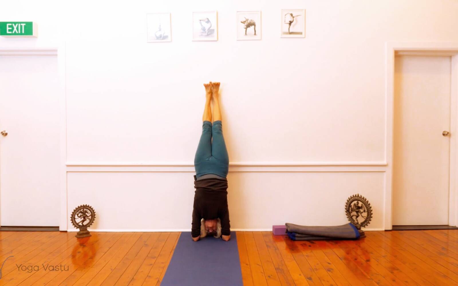 Online Iyengar yoga videos | Miscellaneous session to free body of excess tension (Level 1/2)