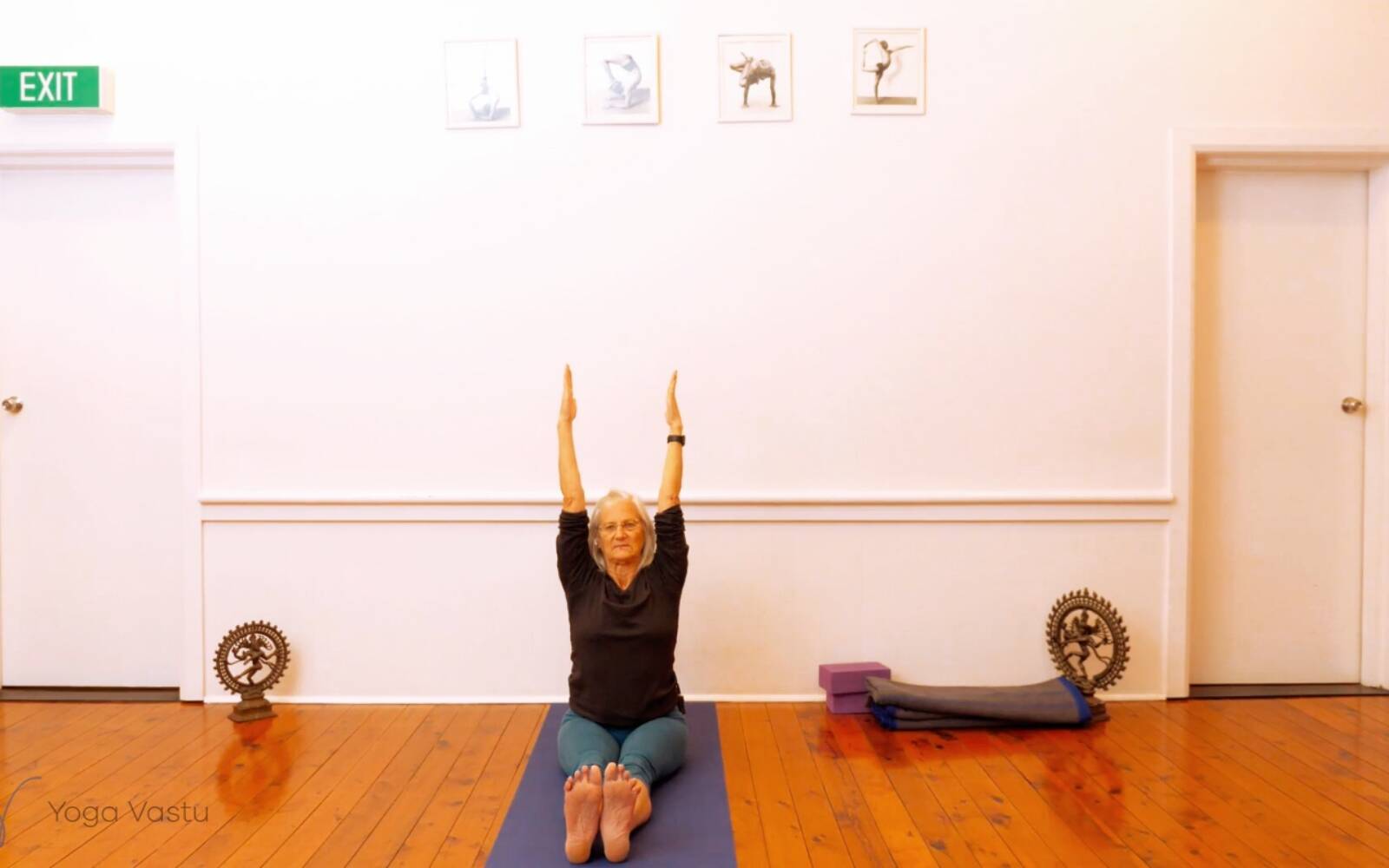 Online Iyengar yoga videos | Miscellaneous session to free body of excess tension (Level 1/2)