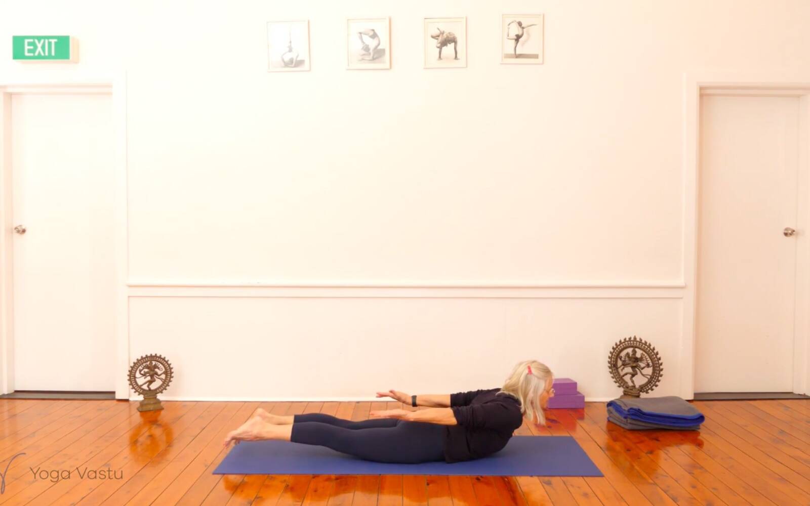 Online Iyengar yoga videos | Achieving Evenness and Elongation in Backbends (Advanced)