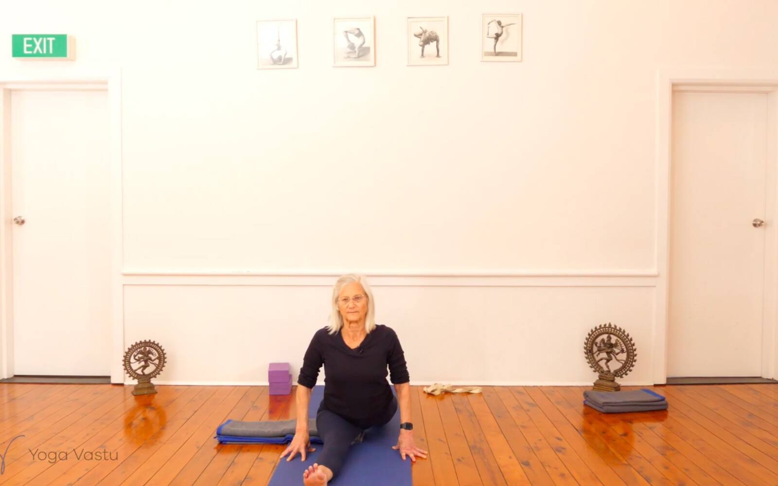 Online Iyengar yoga videos | Achieving Evenness and Elongation in Backbends (Advanced)