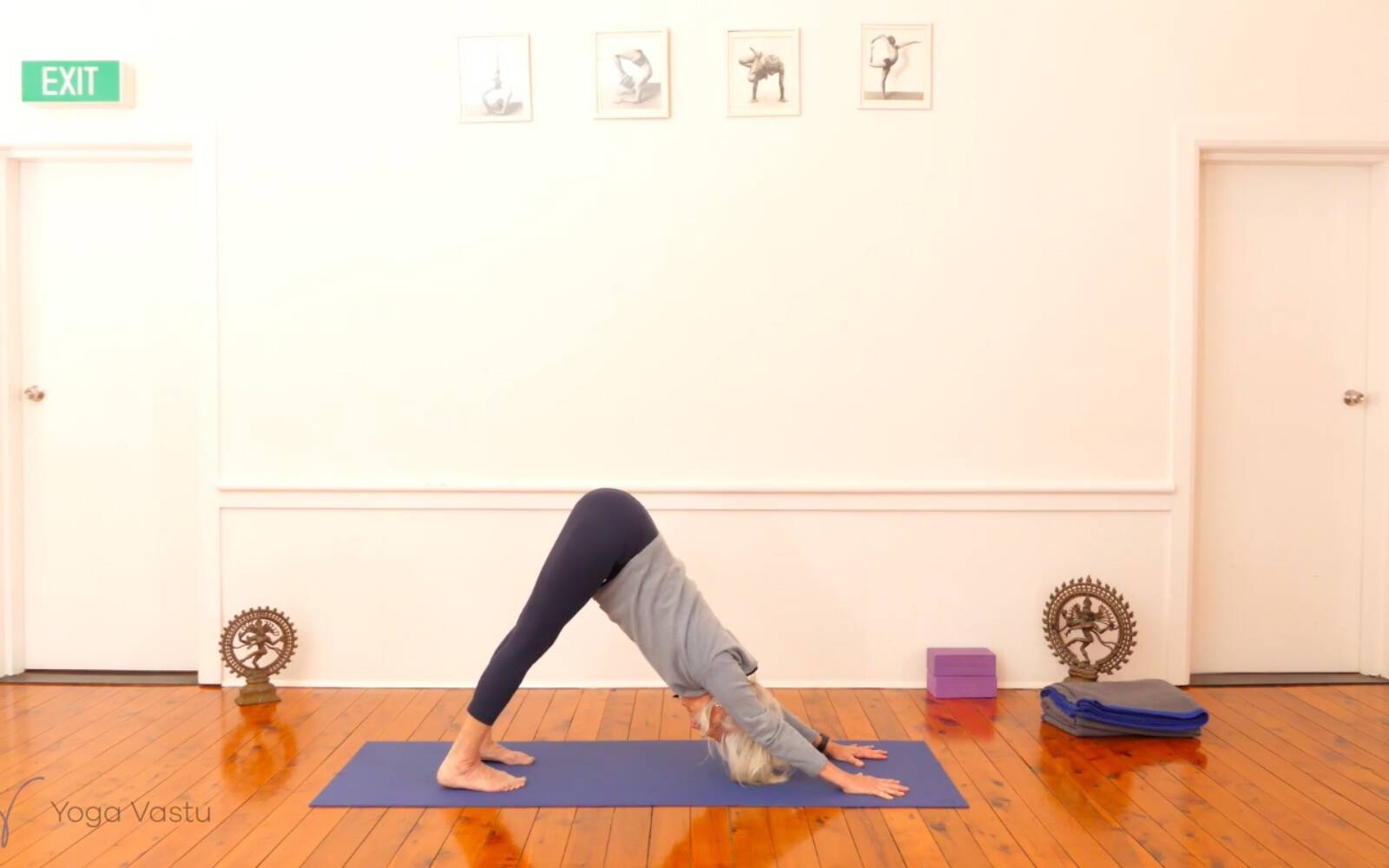 Online Iyengar yoga videos | Achieving Evenness and Elongation in Backbends (Advanced)